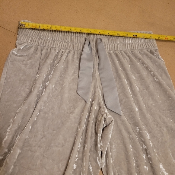 Victoria's Secret crushed velvet joggers, pants,‎ S - Picture 5 of 13